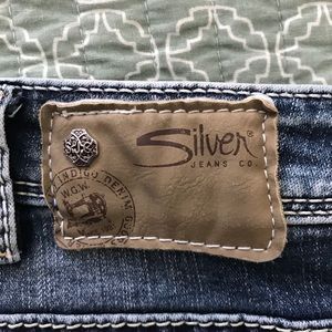 Silver Jeans Women’s Plus-size Boyfriend Capri